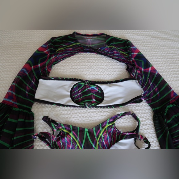 Badinka Trance Three-Piece Set - Picture 8 of 8